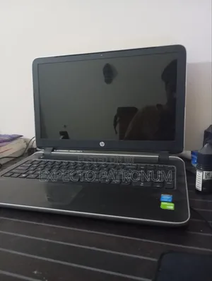 Laptop HP Pavilion 15 4GB Intel Core I5 HDD 1T