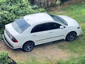 Toyota Corolla 2004 White