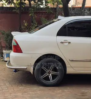 Toyota Corolla 2004 White