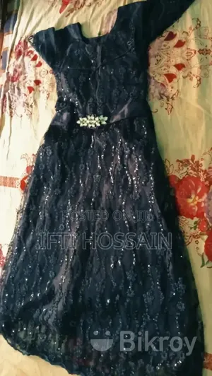 মহিলাদের গাউন