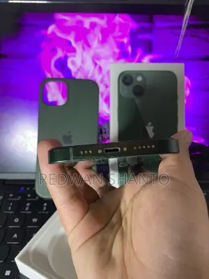 Apple iPhone 13 128 GB Green