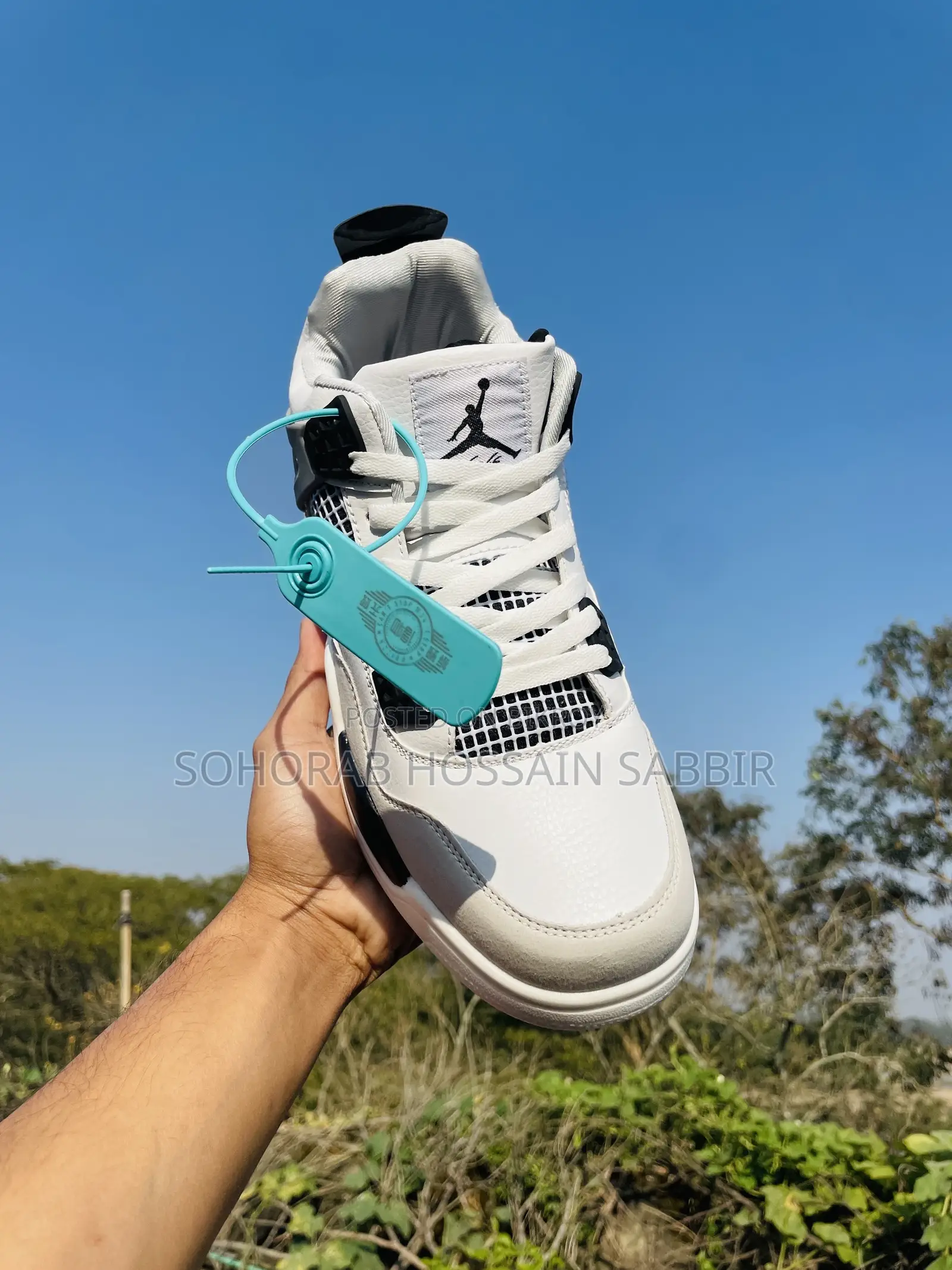 Air Jordan 4