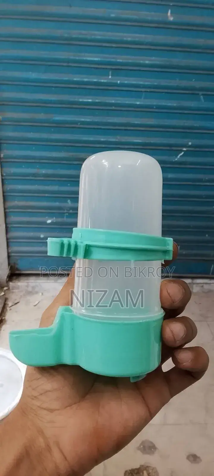 Get All Types of Foreign Birds, Bird Food, Medicine, Cages, and Accessories.