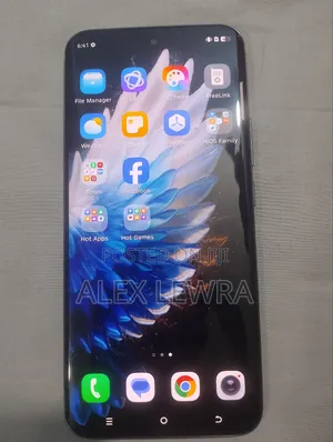 নতুন টেকনো স্পার্ক ৪০ প্রো+ ২৫৬ জিবি গ্রে