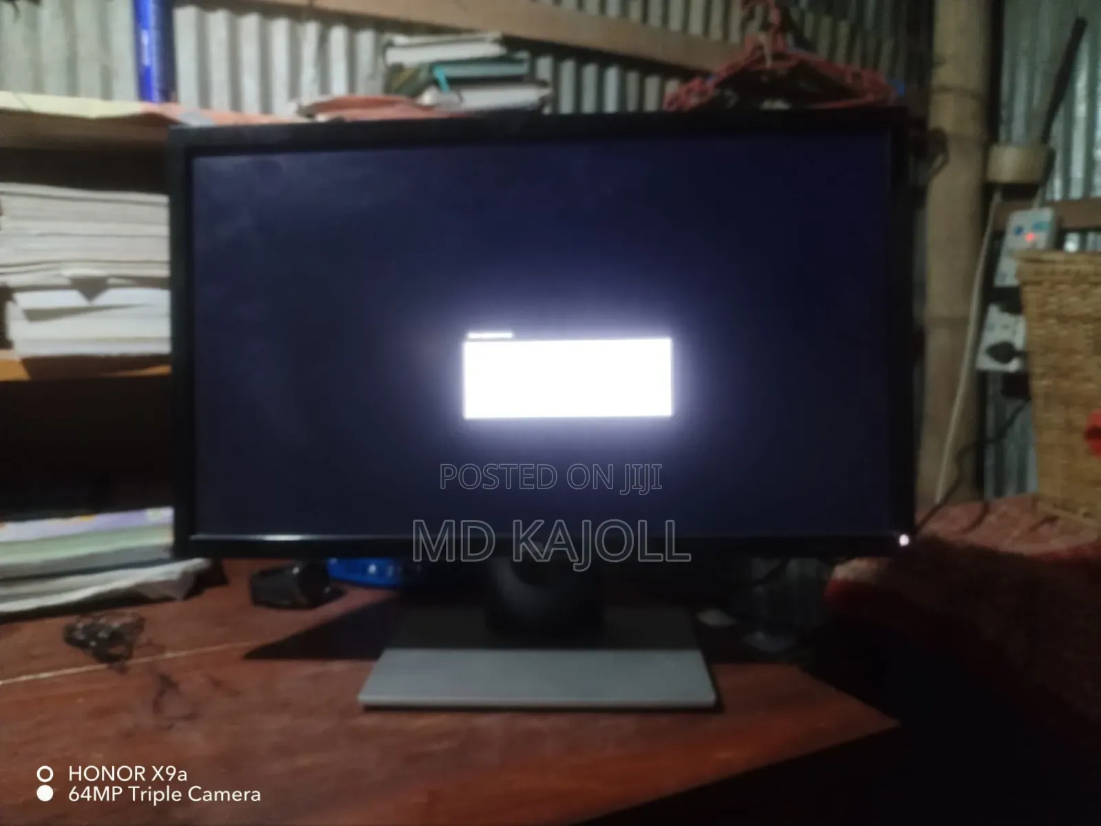 Monitor Sale Post