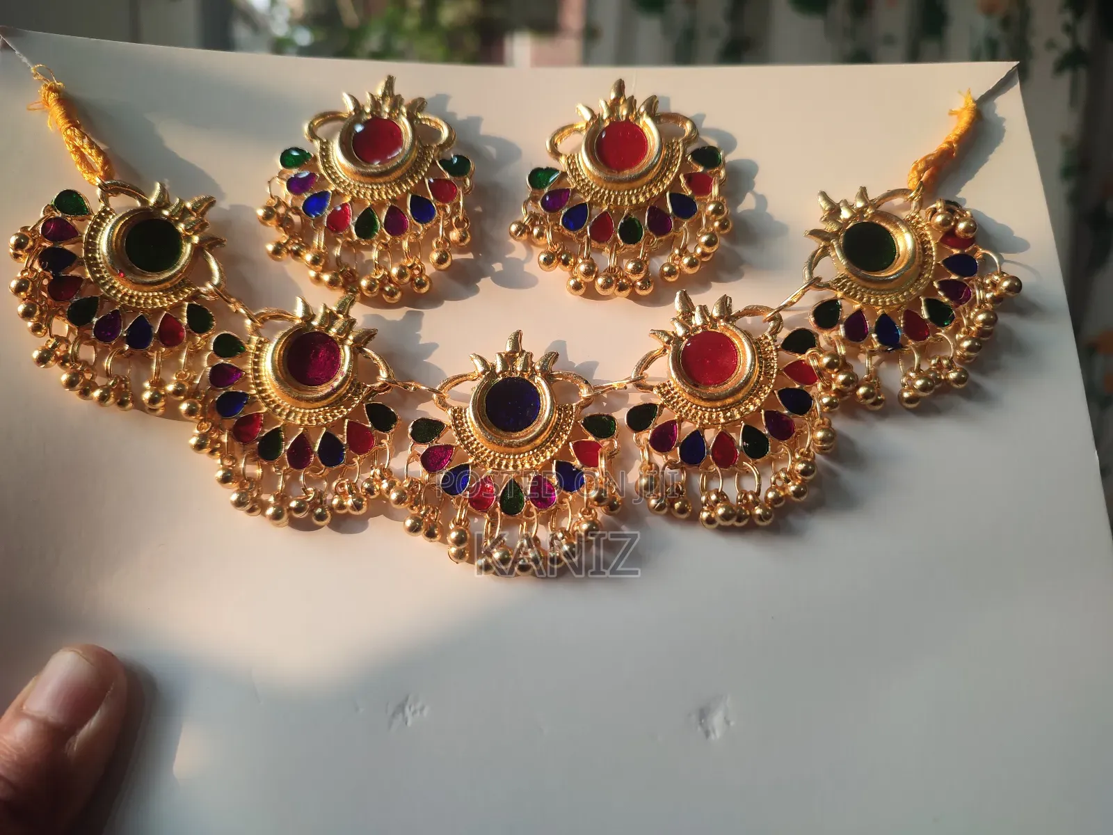 Golden Polki Choker Set, Vibrant Kundan Stones Glowing In Sunlight
