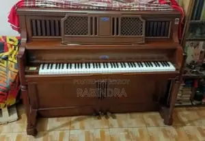 স্যামিক আপরাইট পিয়ানো বিক্রি (আসল কোরিয়া মেড)।