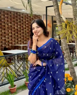 শাড়ির সাথে সম্পূর্ণ ম্যাচিং ব্লাউজ পিস সংযুক্ত থাকবে