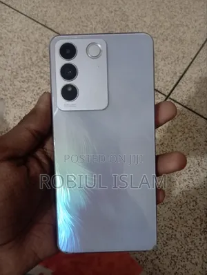 New Vivo V27e 256 GB White