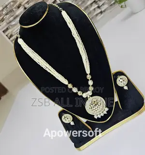 মহিলাদের জন্য নেকলেস সেট এবং কানের দুল ৪৪২০