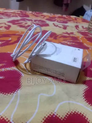 Apple's Charger 20w Cable Adapter