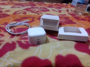 Apple's Charger 20w Cable Adapter