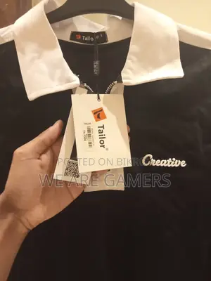 New Premium Zipper Polo T-Shirt for Sale Brand New Size L Price 700