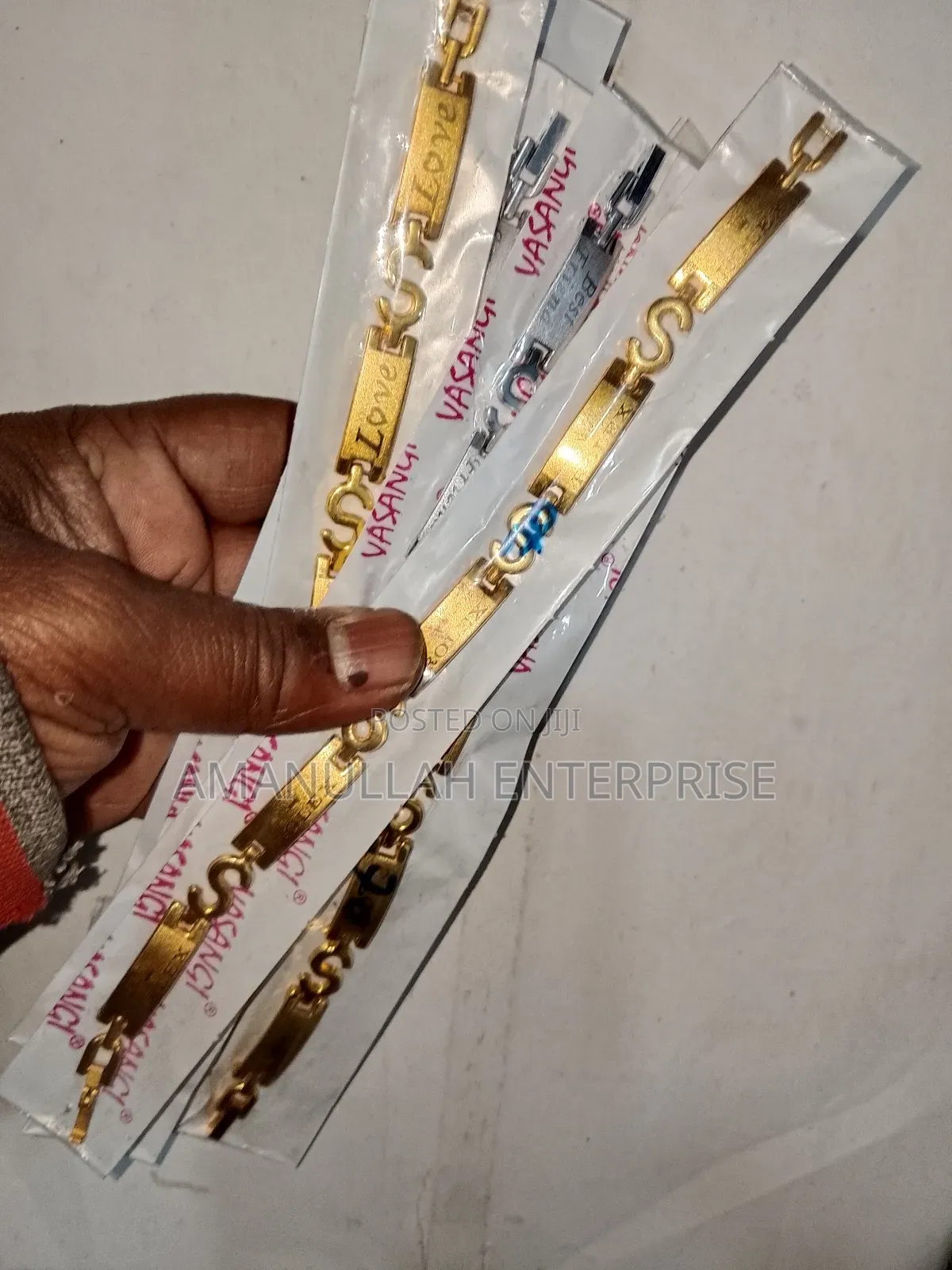 অনলাইনে কিনুন S-Link গোল্ড ও সিলভার প্লেটেড ব্রেসলেট | Vasangi Jewelry (১ পিস)