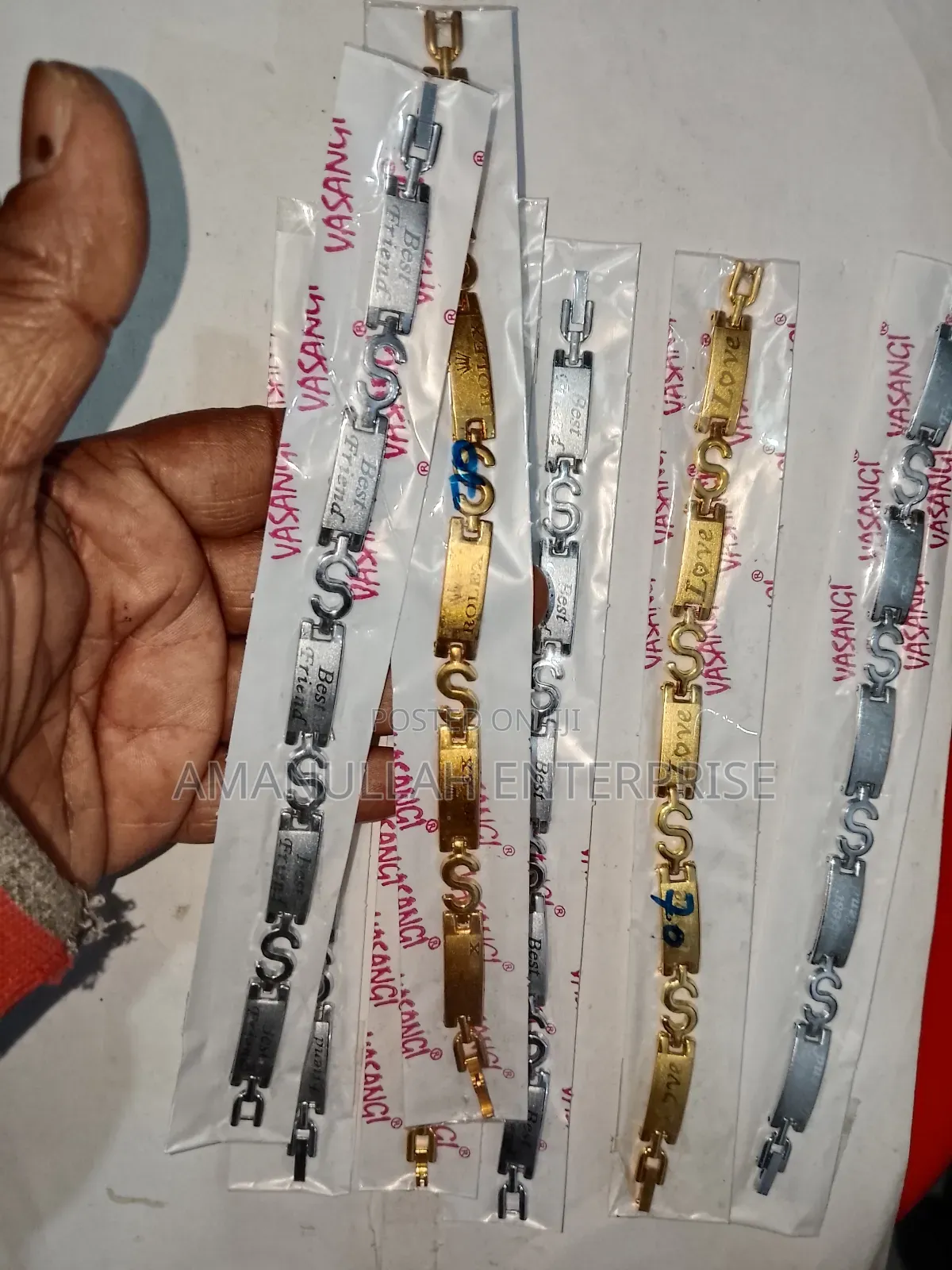 অনলাইনে কিনুন S-Link গোল্ড ও সিলভার প্লেটেড ব্রেসলেট | Vasangi Jewelry (১ পিস)