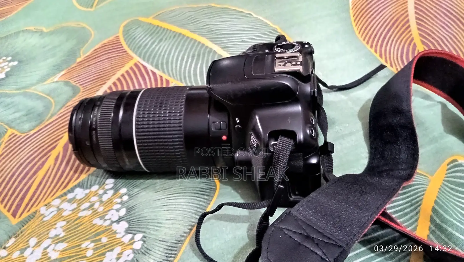 Selling Canon 650D. Comes with Full Fresh Battery and Charger