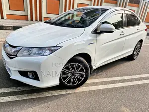 Honda Grace 2017 Pearl