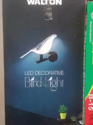 Walton LED Bird Light