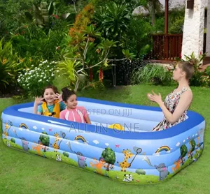 Inflatable Family Fun Pool for Outdoor Use