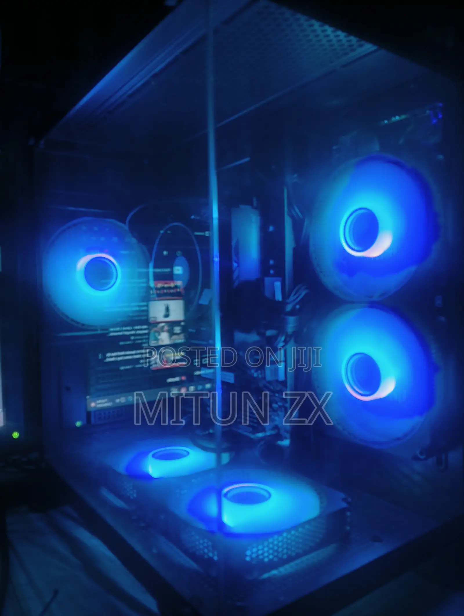 Desktop Computer MSI Model 16GB AMD Ryzen 7 SSD 256GB