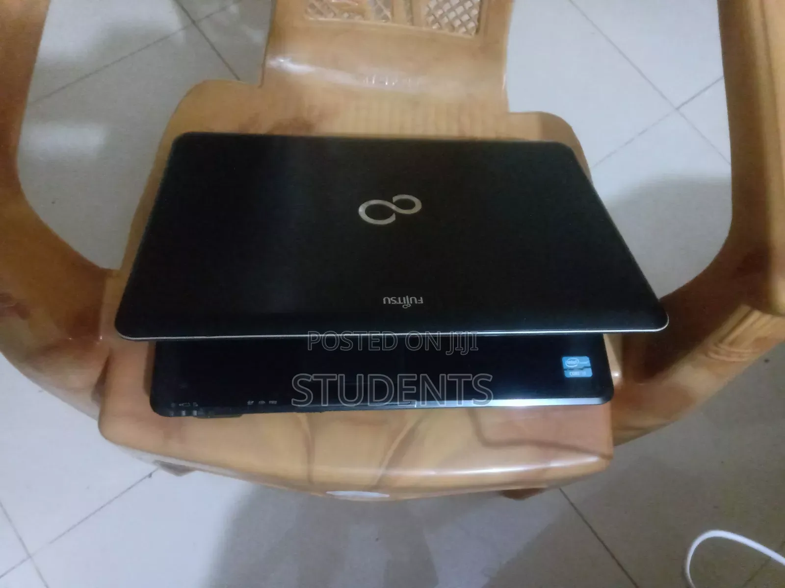 Laptop Fujitsu Lifebook LH532 4GB Intel Core I3 SSD 512GB