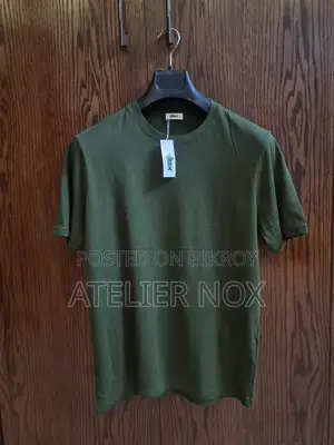 T Shirt / Solid Color