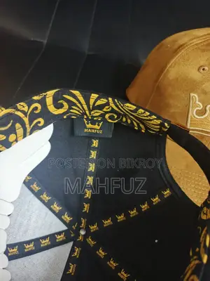 মাহফুজের ব্ল্যাক লেদার ক্যাপ
