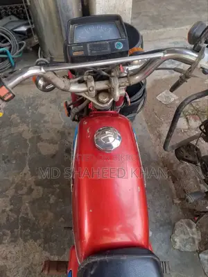 Honda 1999 Red