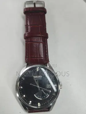 বিক্রির জন্য Seiko Kinetic ঘড়ি