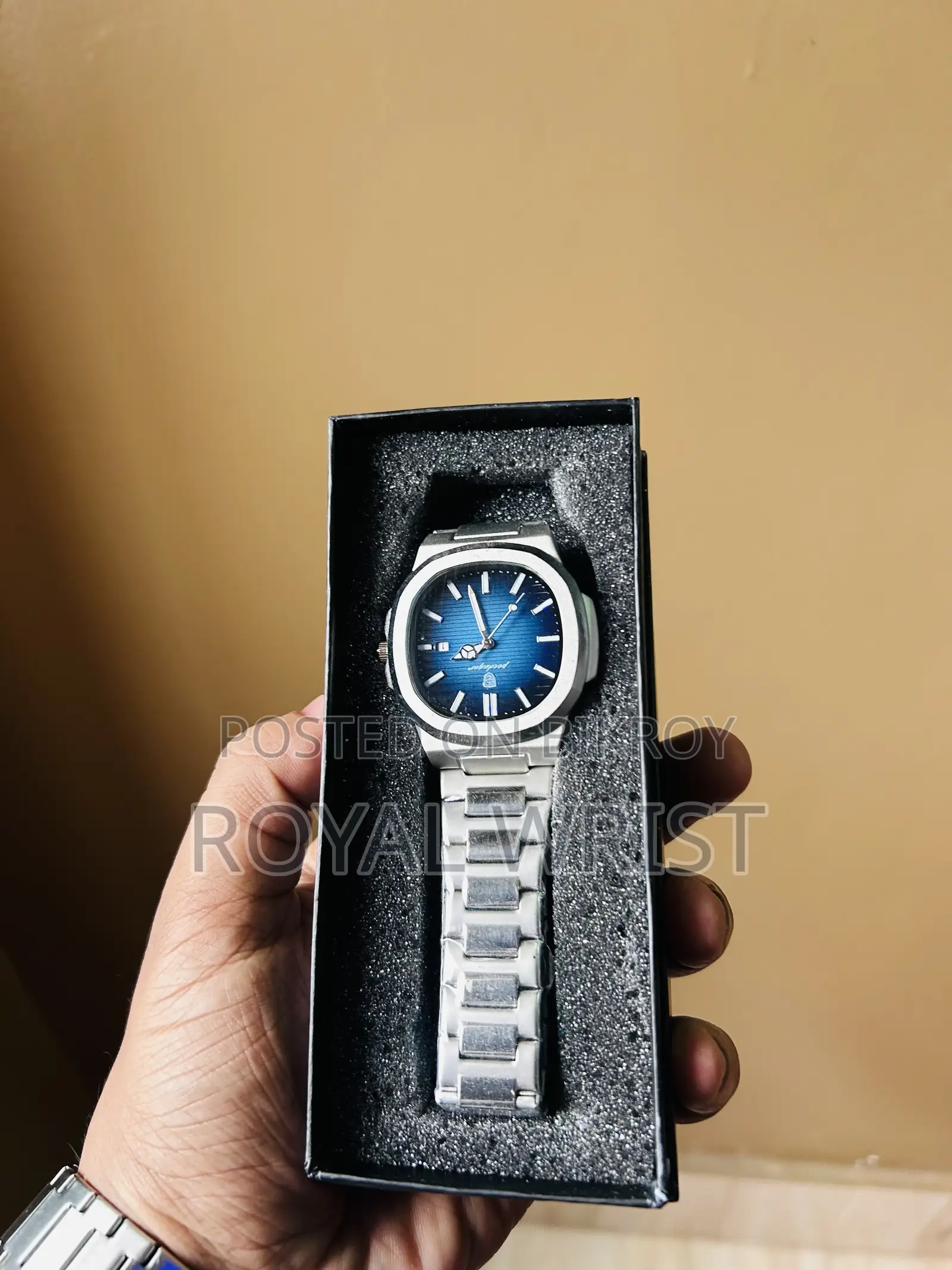 পুরুষদের প্রিমিয়াম ঘড়ি – Royal Wrist