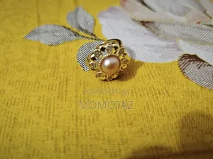 Pearl Ct Gold