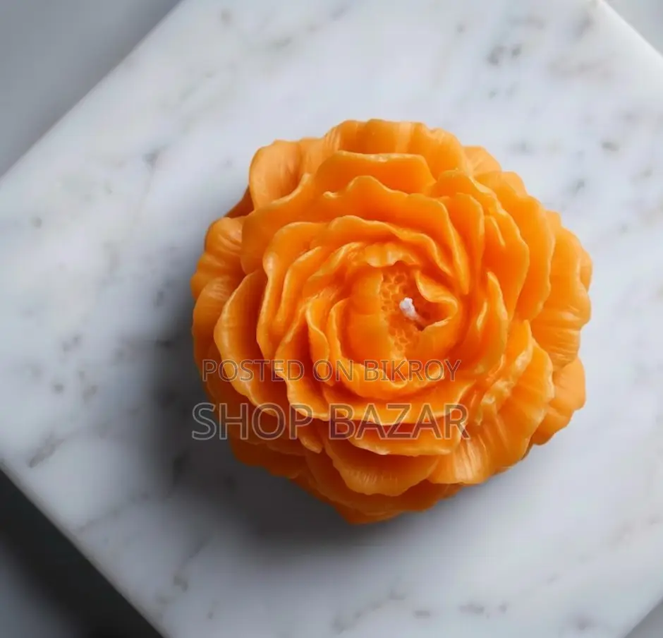 Premium Flower-Shaped Candle – Elegant Decor Item