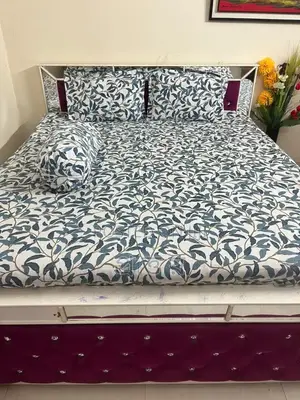 বড় সাইজের বেডসিড