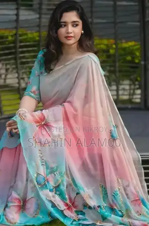 প্রজাপতি প্রিন্টের শাড়ি