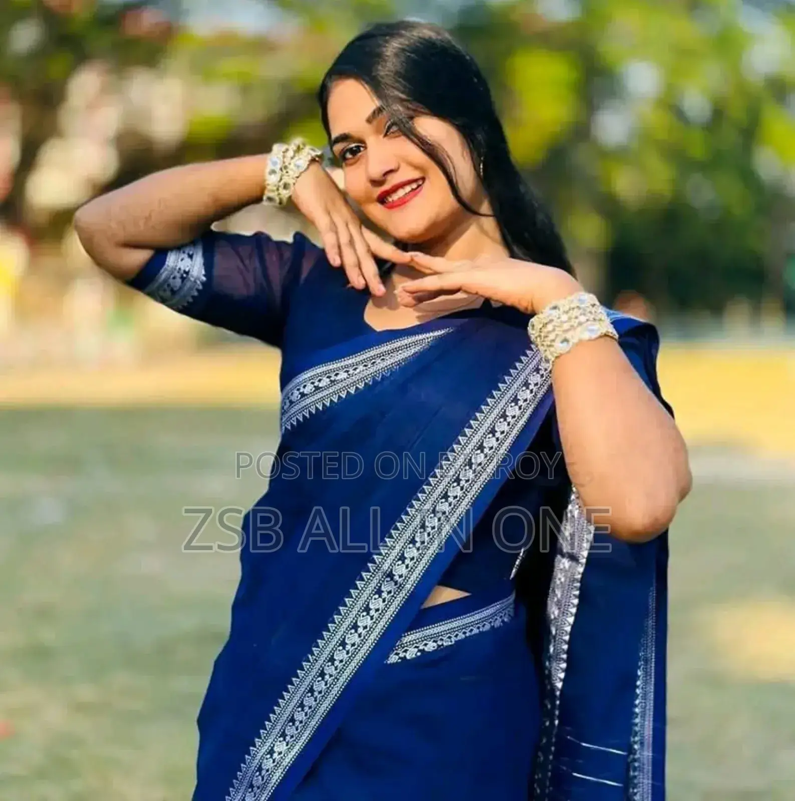 Nokshi Border Cotton Saree with separate matching blouse piece
