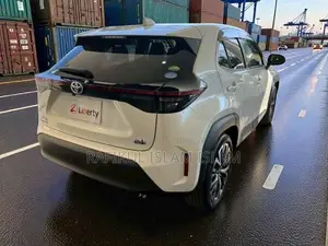Toyota Yaris Cross 2021 Pearl