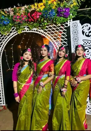 Gaye Holud Sari