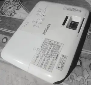 Epson Eb-X36 Projector - Used for only 13 hours (Like brand new)