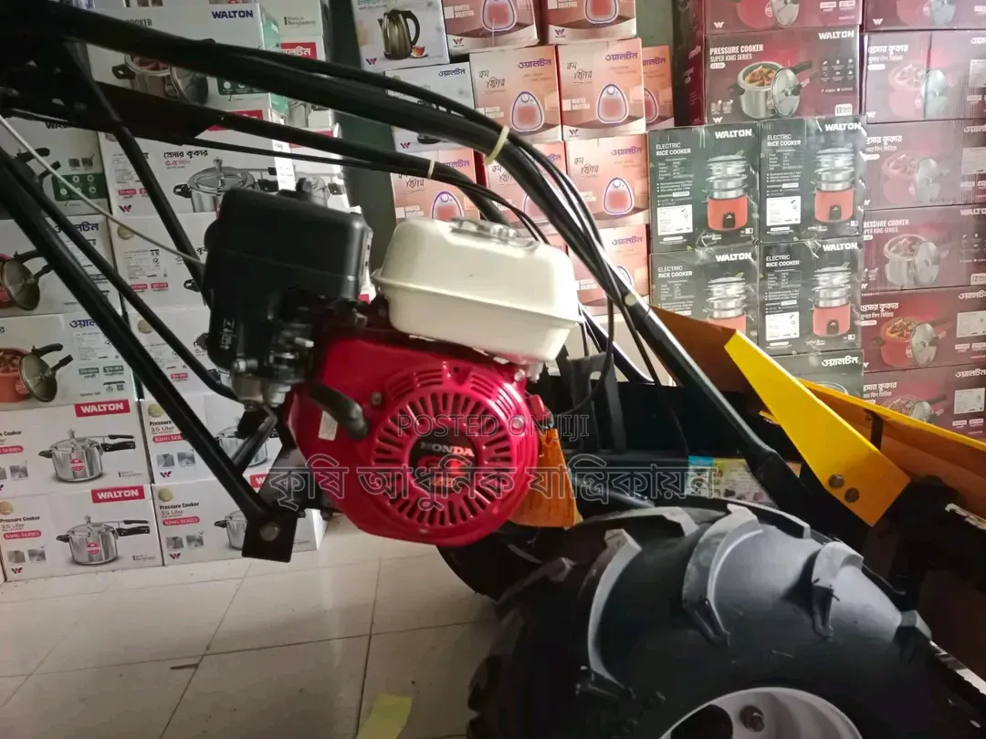 Paddy Harvesting Reaper Machine