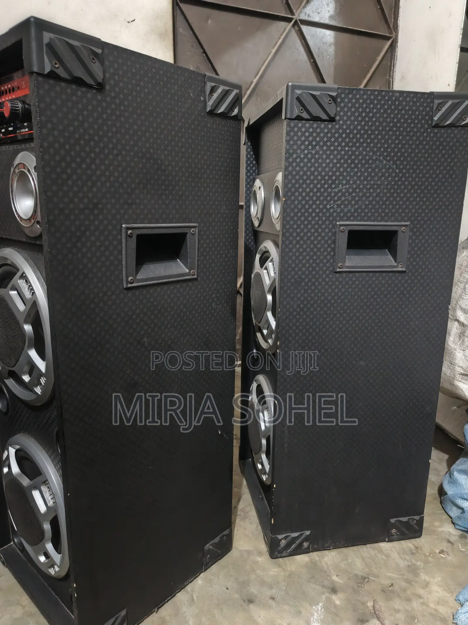 8" Speaker Box