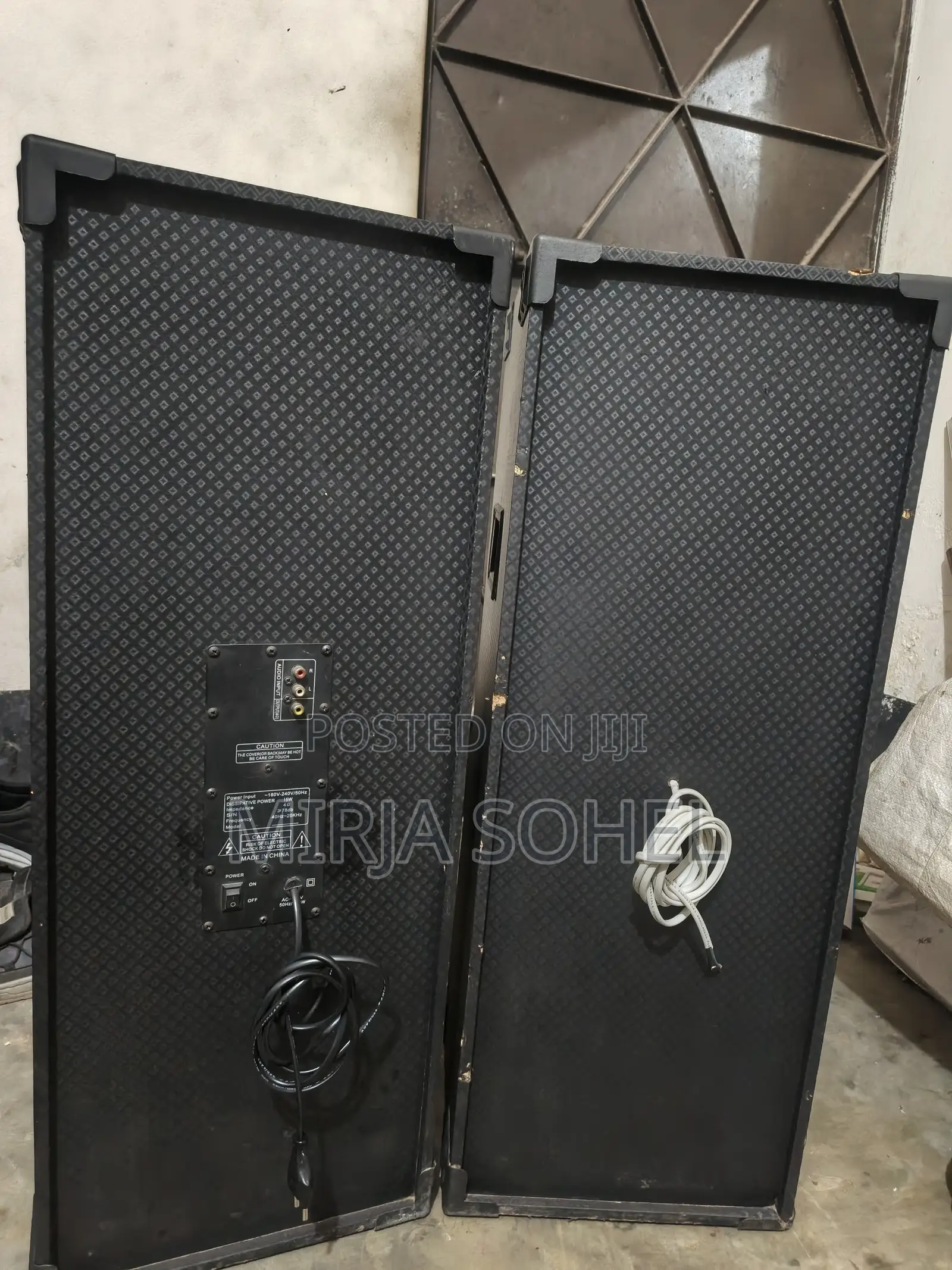 8" Speaker Box
