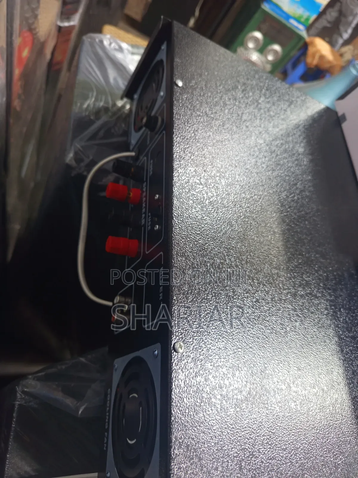 Model: G16, 16 Inch Speaker Box and Amplifier. With Mics.
