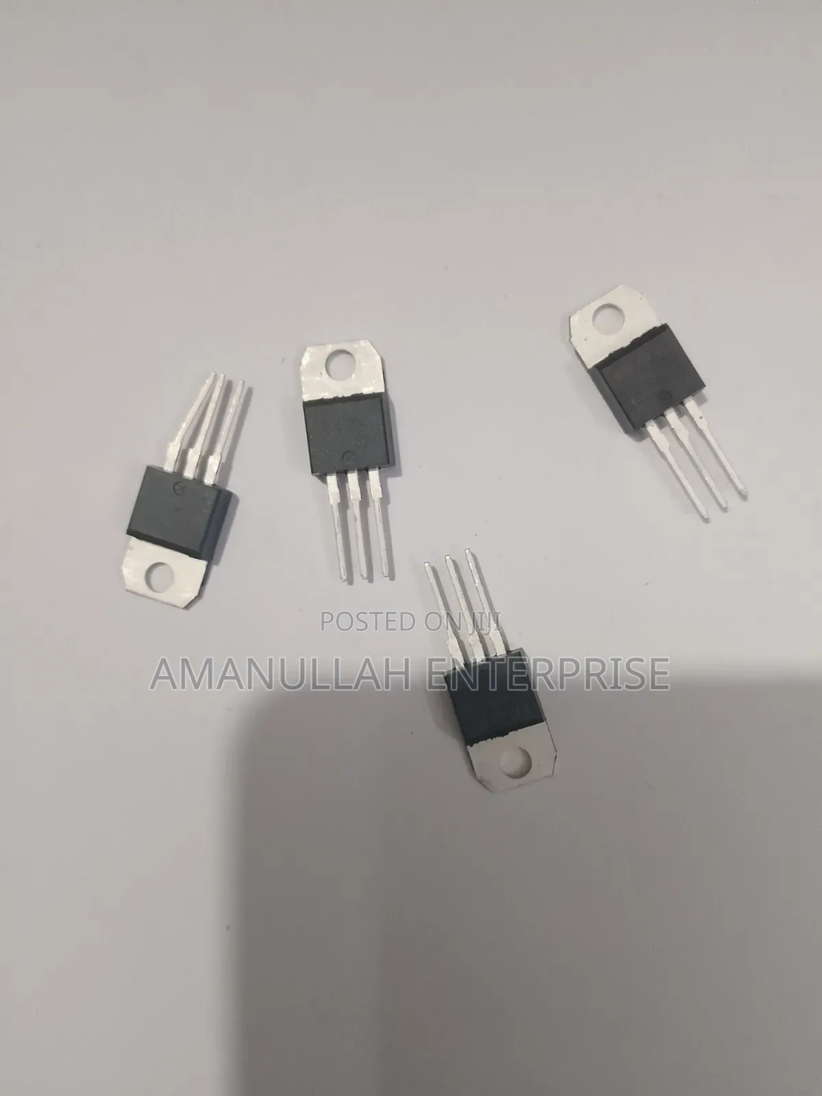 Bta16-600b 16a 600v Triac - Insulated to-220 |[ Amanullah Enterprise ]