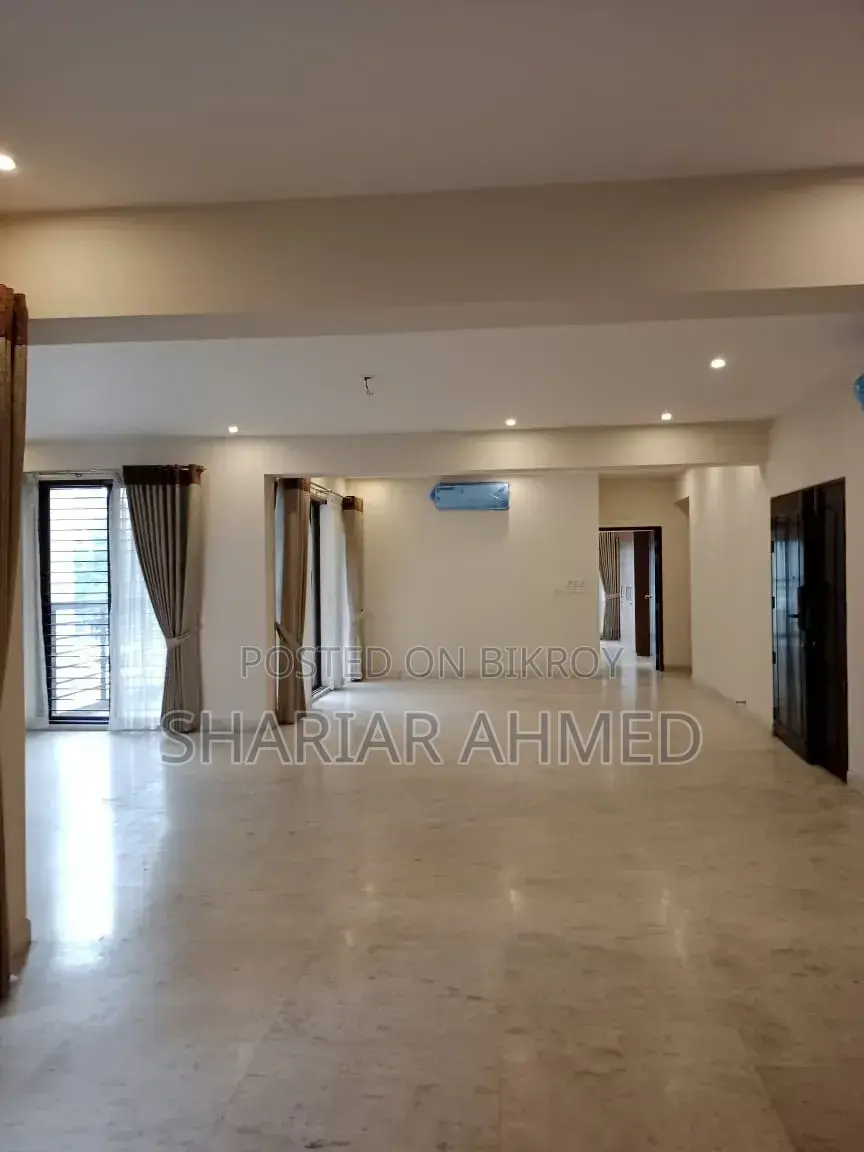 4bdrm Apartment in Gulshan for Rent