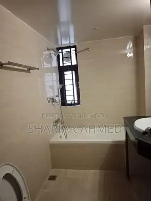 4bdrm Apartment in Gulshan for Rent