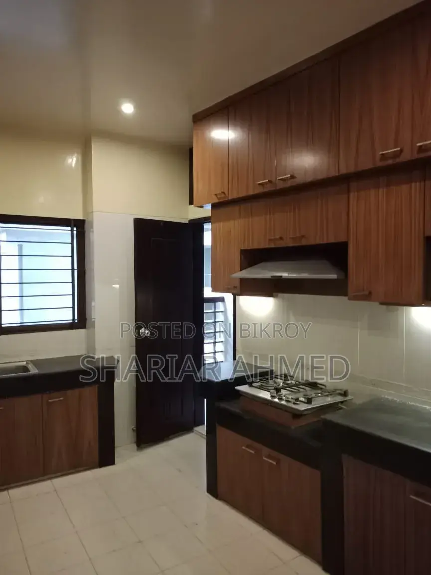 4bdrm Apartment in Gulshan for Rent