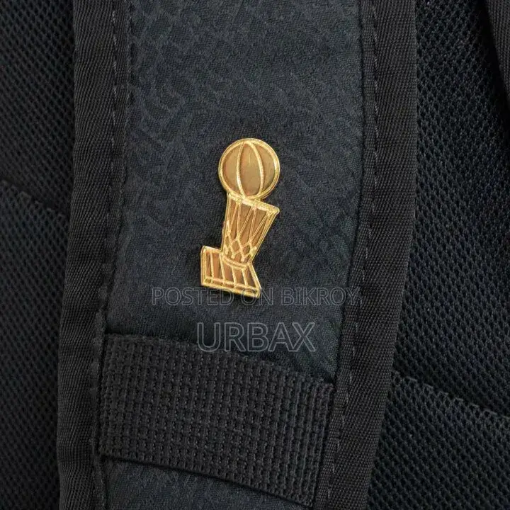Nike Jordan Varsity Backpack: Classic Design, Everyday Comfort.