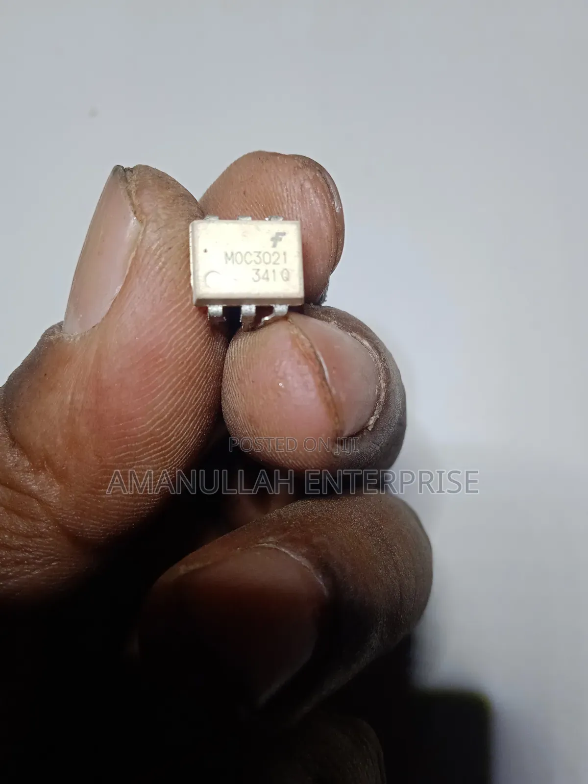 Optocoupler IC MOC-3021