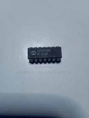 CD4013 CMOS IC (02 Pcs)