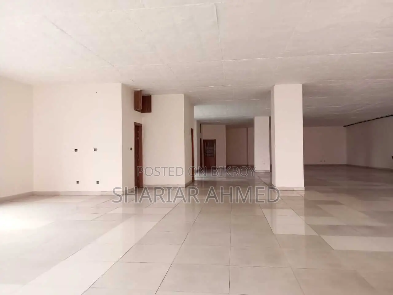 Exclusive 4040 SqFt Commercial Floor Rent In GULSHAN 2